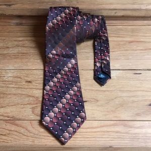 Geoffrey Beene Tie 100% Silk🍀